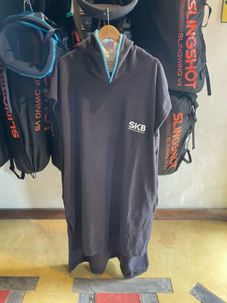 PONCHO SKB