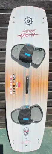 SLINGSHOT ASYLUM 2022 141 CM USADA